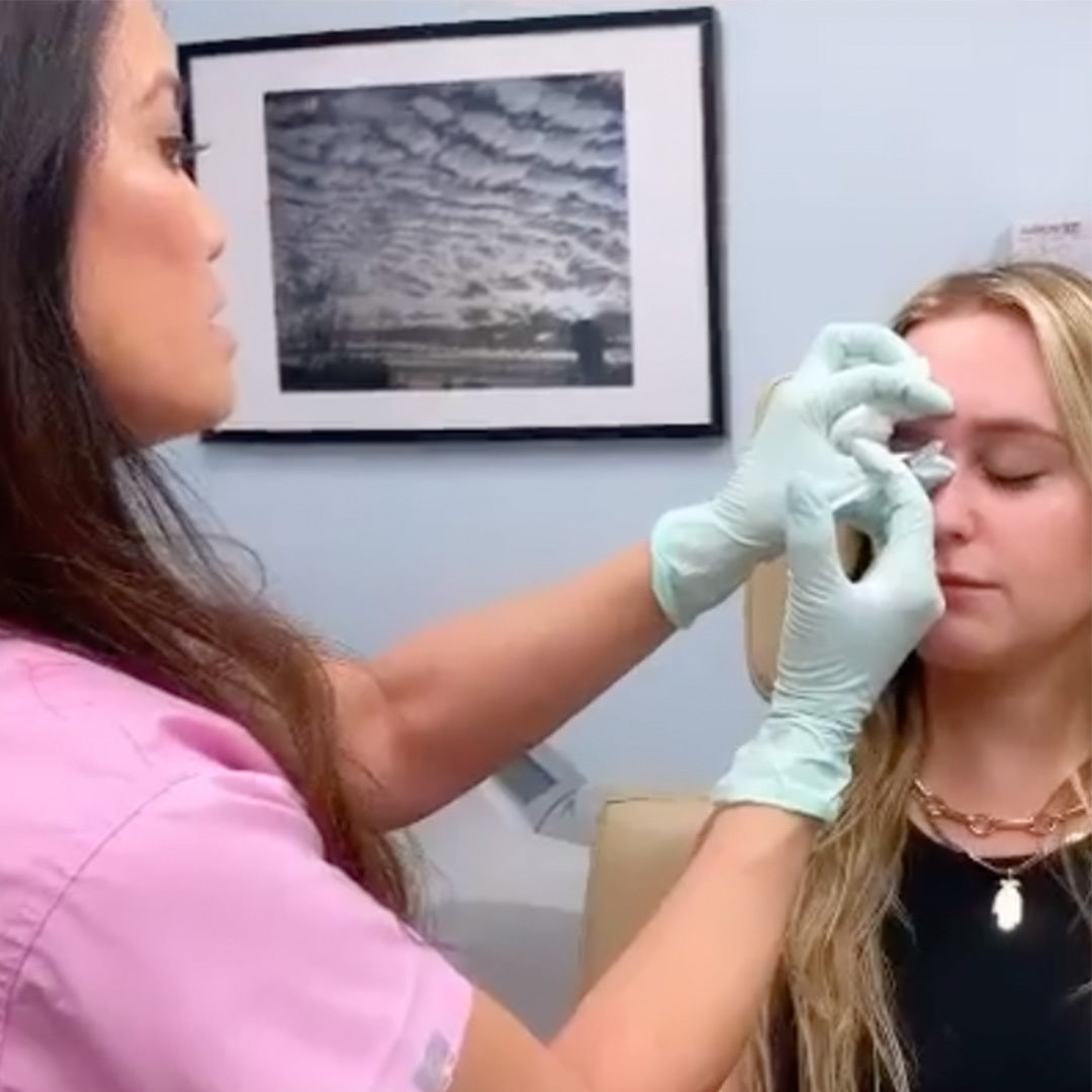Sandra Lee MD aka Dr. Pimple Popper injecting Botox for forehead wrinkles